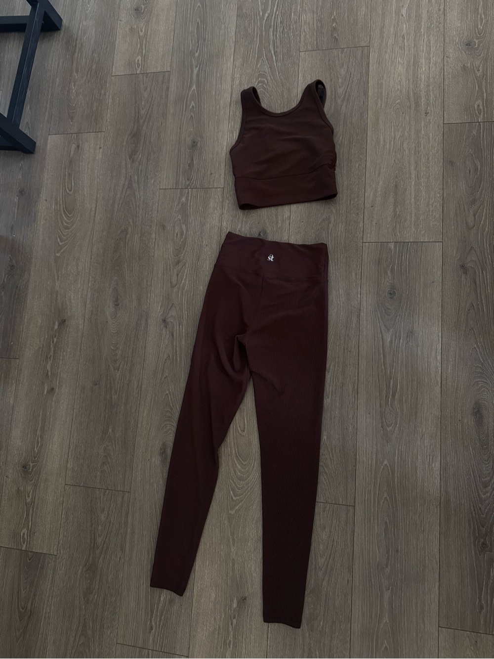 Seamless High-Waist Leggings and Crop Tank - Deep Brown